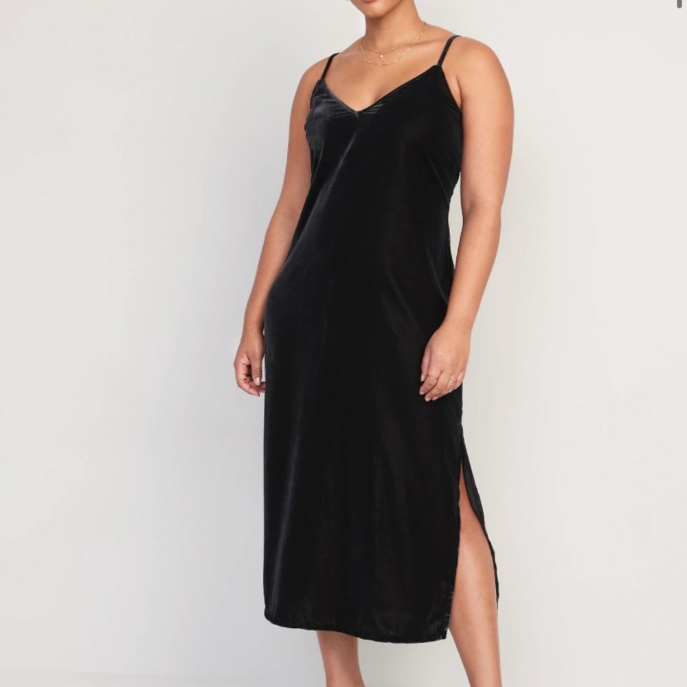 Old Navy Velvet Midi dress